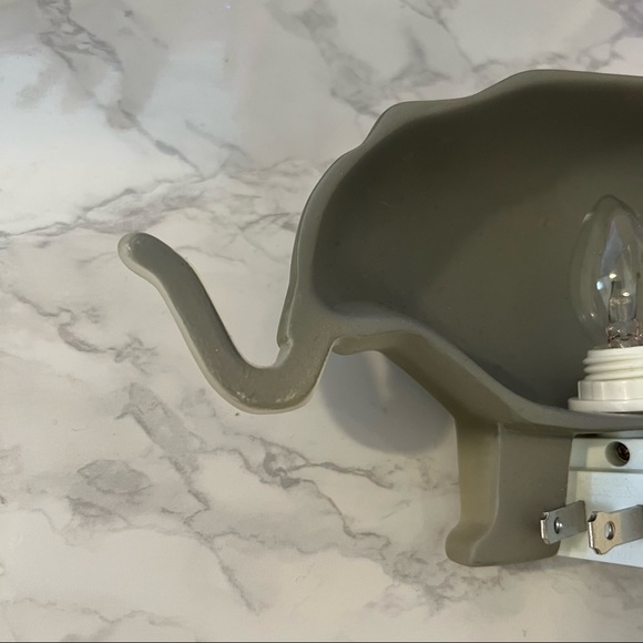 Like new pottery barn nightlight - Picture 3 of 5